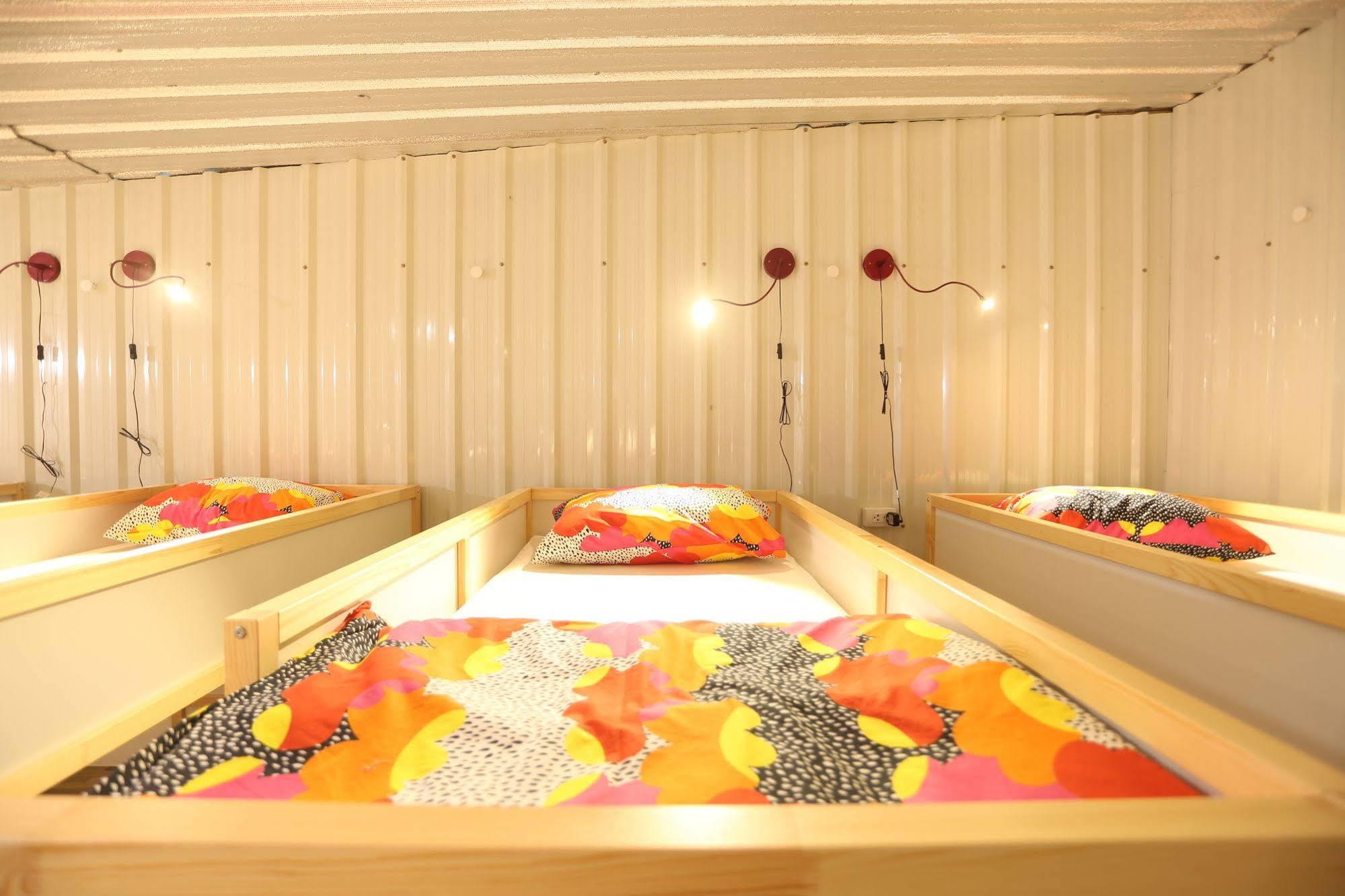 Blue Jasmine Hostel Bangkok Esterno foto