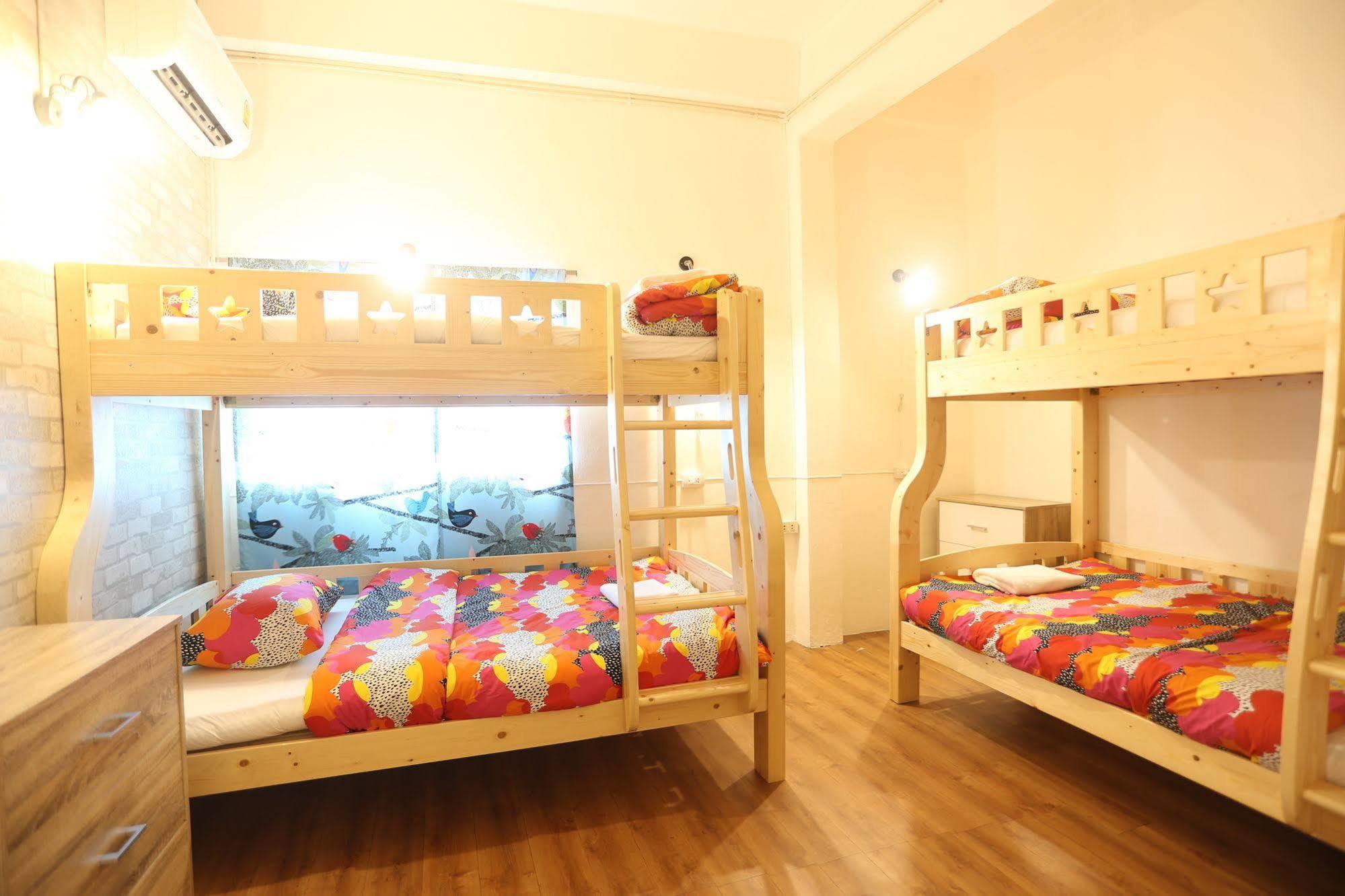 Blue Jasmine Hostel Bangkok Esterno foto